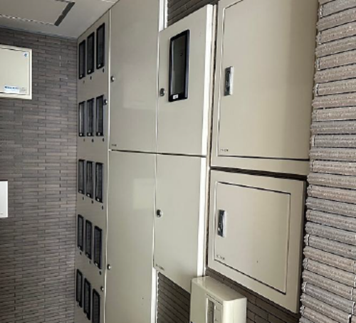 ブラック×ブラウンでシンプルモダンに☆